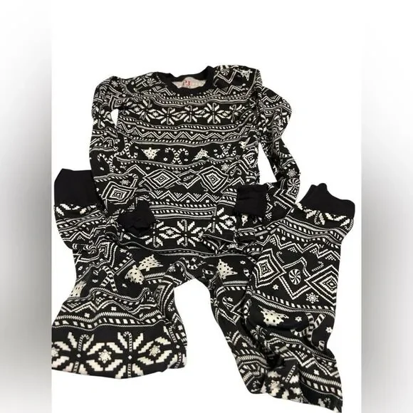 PJ Place Black and White Kids Pajama Set - Picture 8 of 9